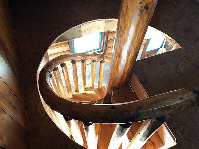 Blaise-Pewinski_Wayne-Inman_Spiral-Staircase-667-500